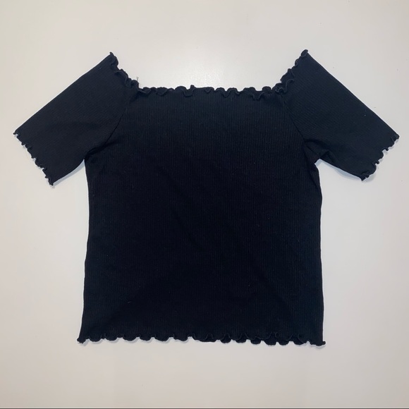 Black off the shoulder short sleeved top - Picture 2 of 2